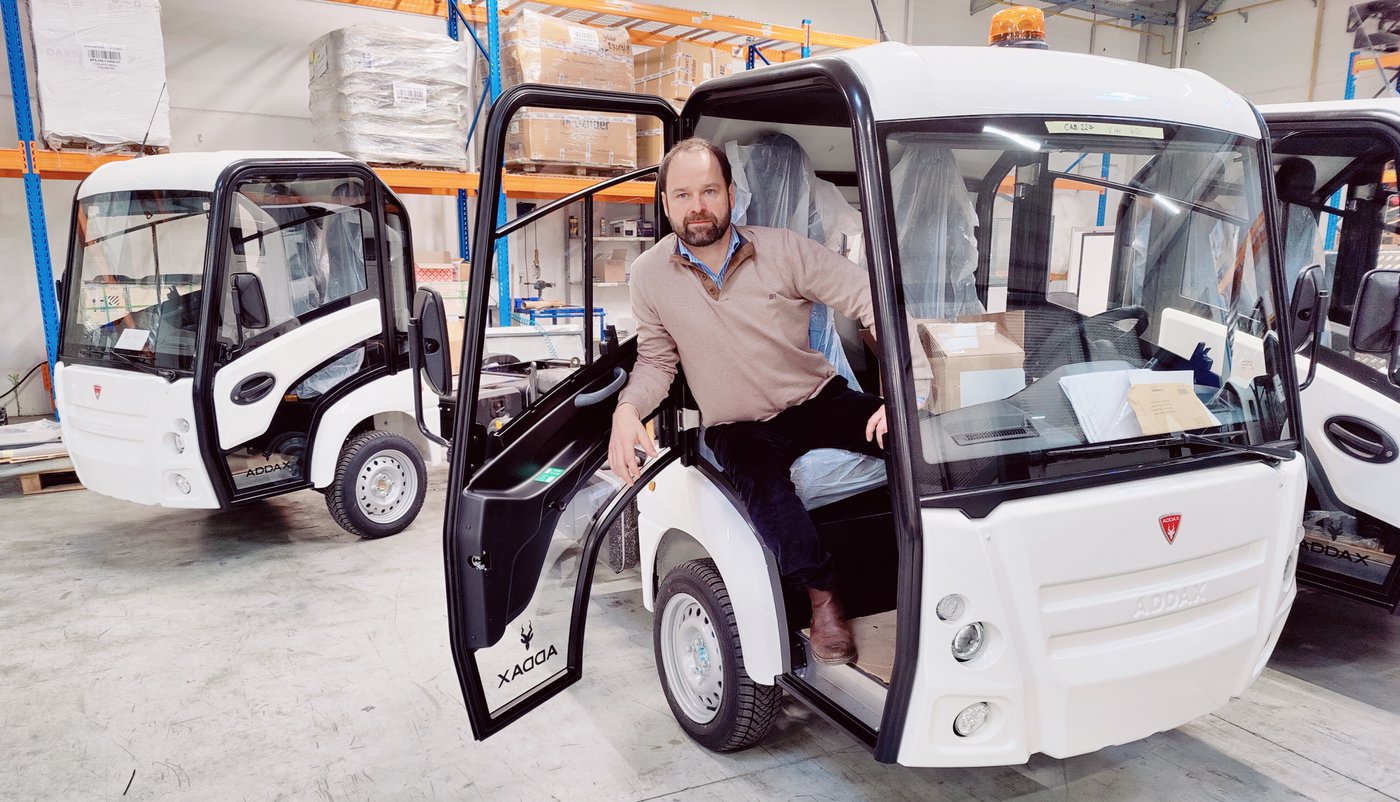 Belgiës best bewaarde geheim: in West-Vlaanderen rollen sinds 2018 elektrische bestelwagens van de productieband