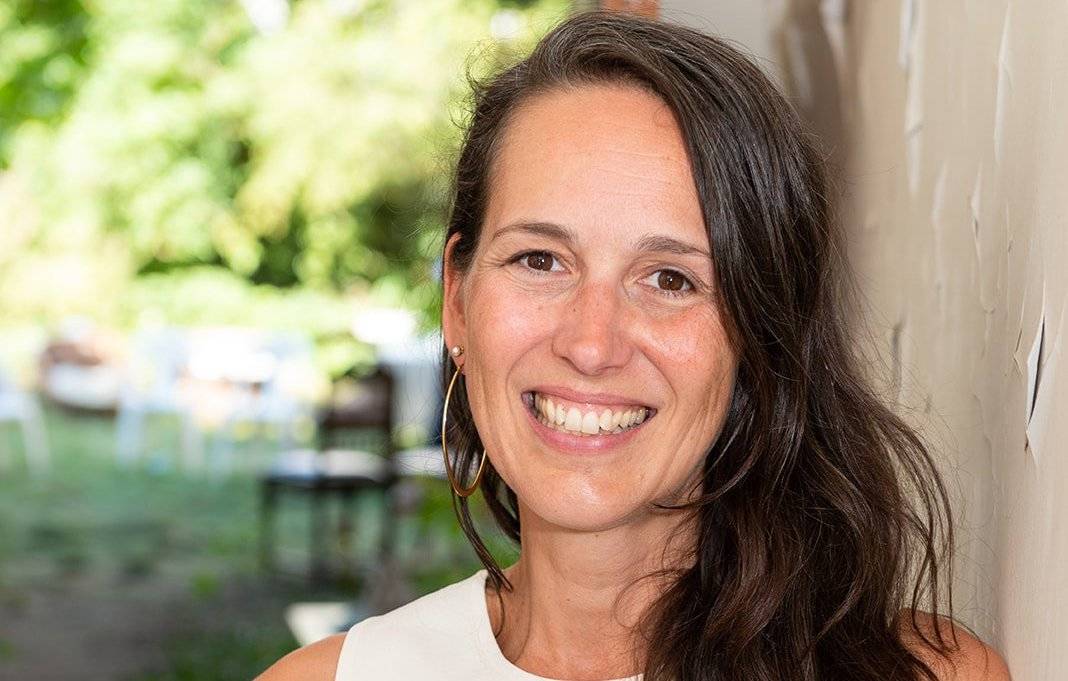 Deze styliste werd na haar 40ste ondernemer in de uitvaartsector: “De commerciële omgeving gaf me geen voldoening meer, ik miste zingeving”