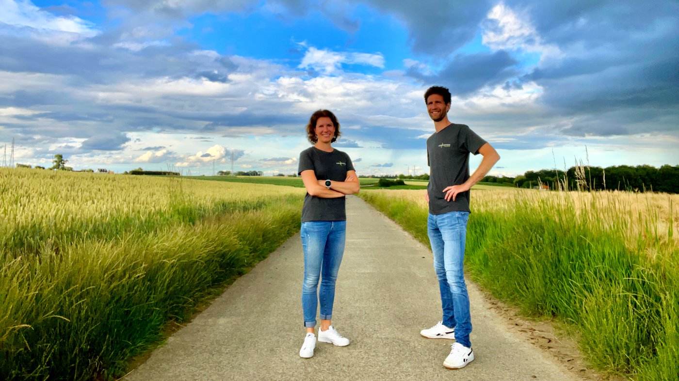 “Enkel ergonomisch materiaal is niet voldoende. Als werkgever creëer je beter een omgeving waar regelmatig bewegen tijdens de werkdag normaal is”