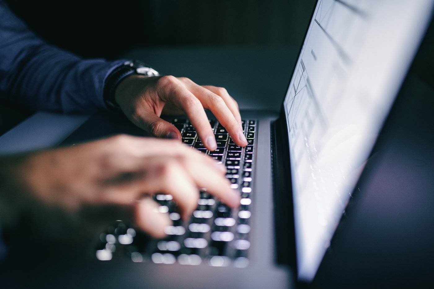 “Er zijn twee soorten bedrijven: zij die weten dat ze gehackt zijn, en zij die gehackt zijn maar het nog niet weten”