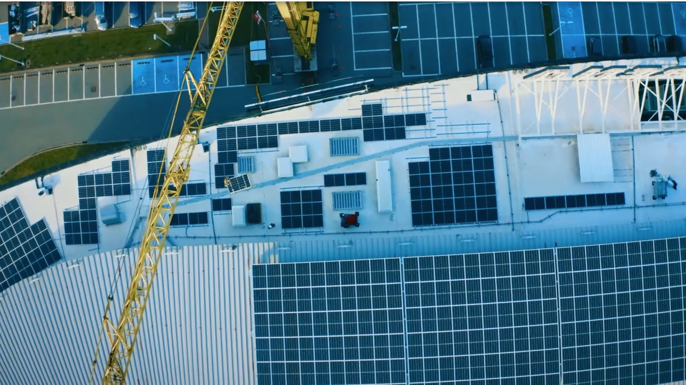 Ghelamco Arena 100% groen dankzij 1.159 zonnepanelen van Gentse EnergyVision