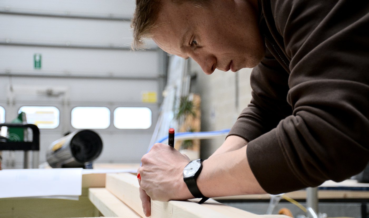 Hoe deze decorbouwer met zijn start-up op een atypische manier timmert aan de weg naar succes: “Voor mij zit de grote winst in de relatie die ik met mensen aanga”