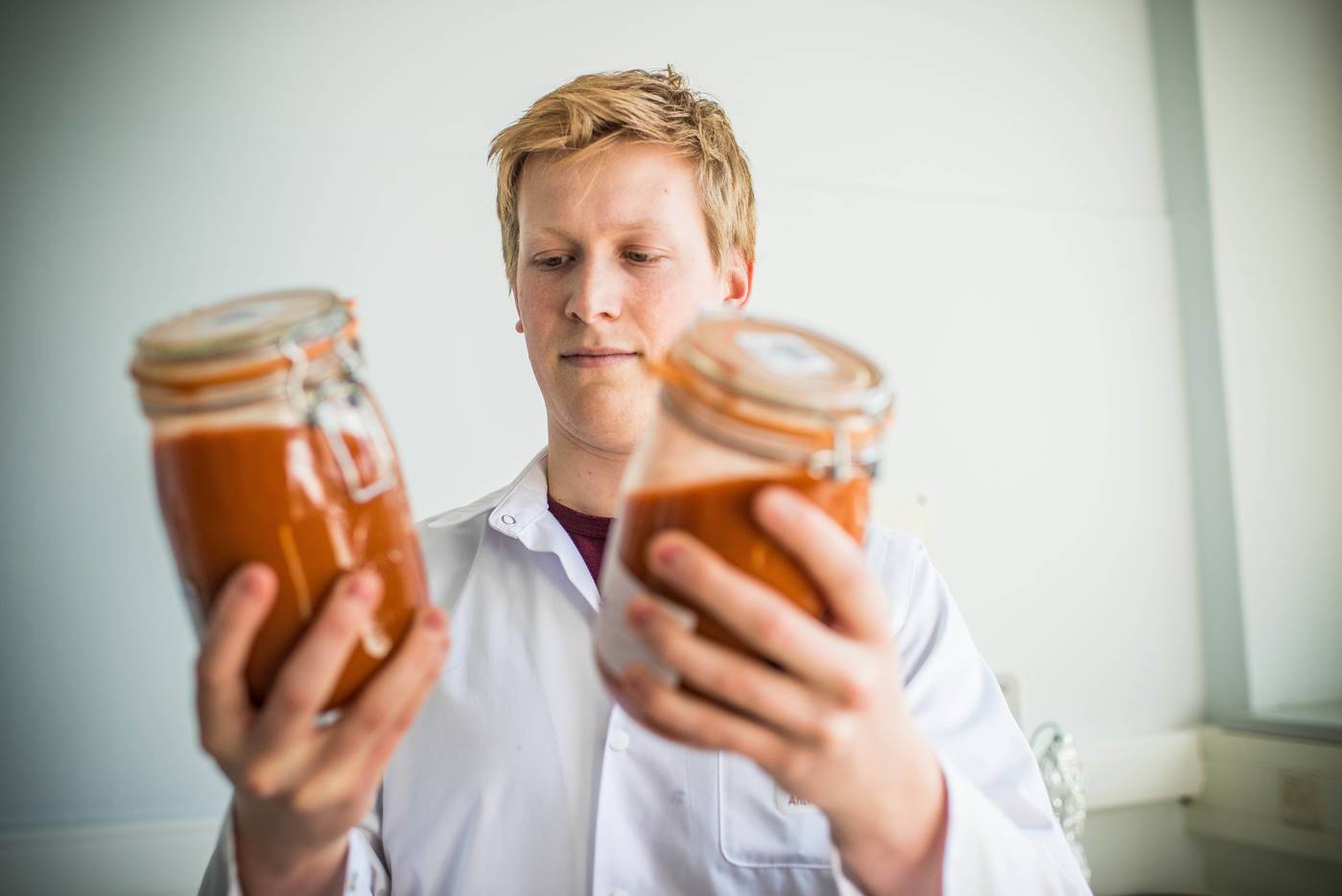 Hoe deze jonge Belg het wereldnieuws haalde door als enige een verborgen boodschap te ontcijferen uit een DNA-staal: