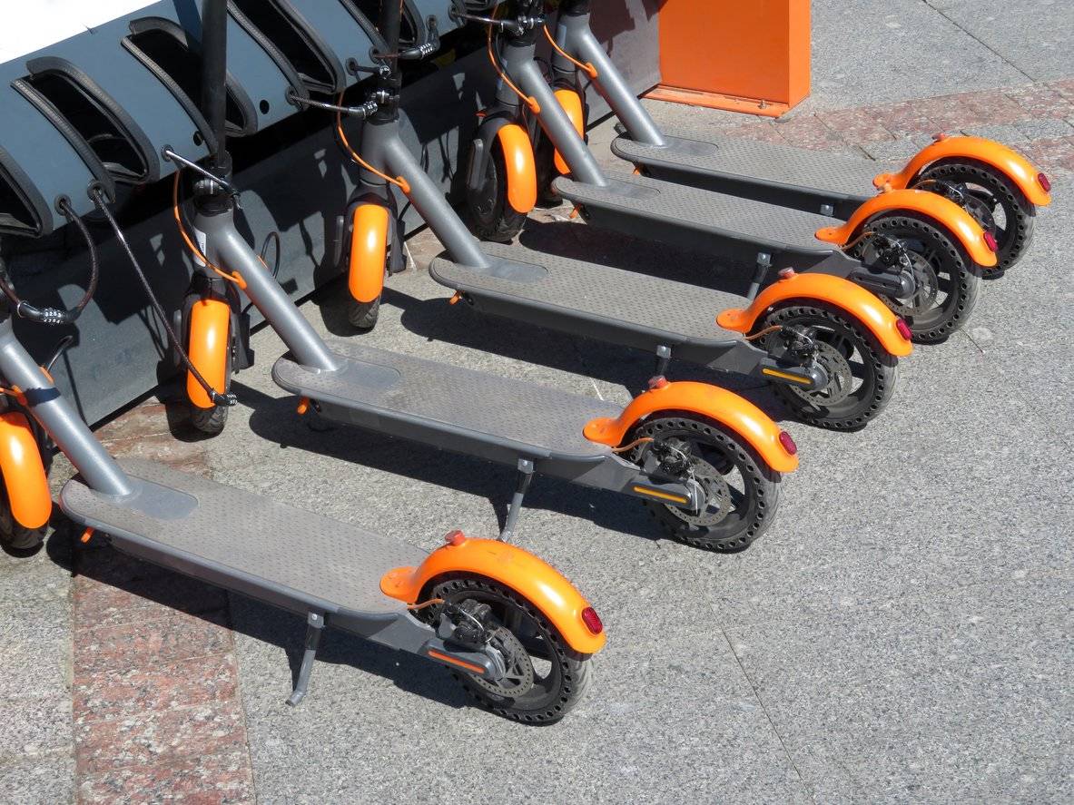 In de marge: Brussel legt deelsteps regels op