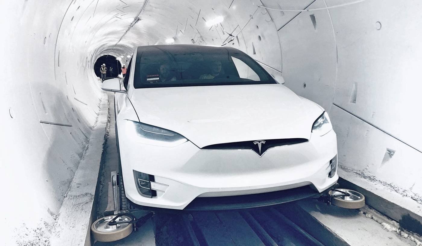 In de marge: Elon Musk ziet licht aan het einde van de tunnel
