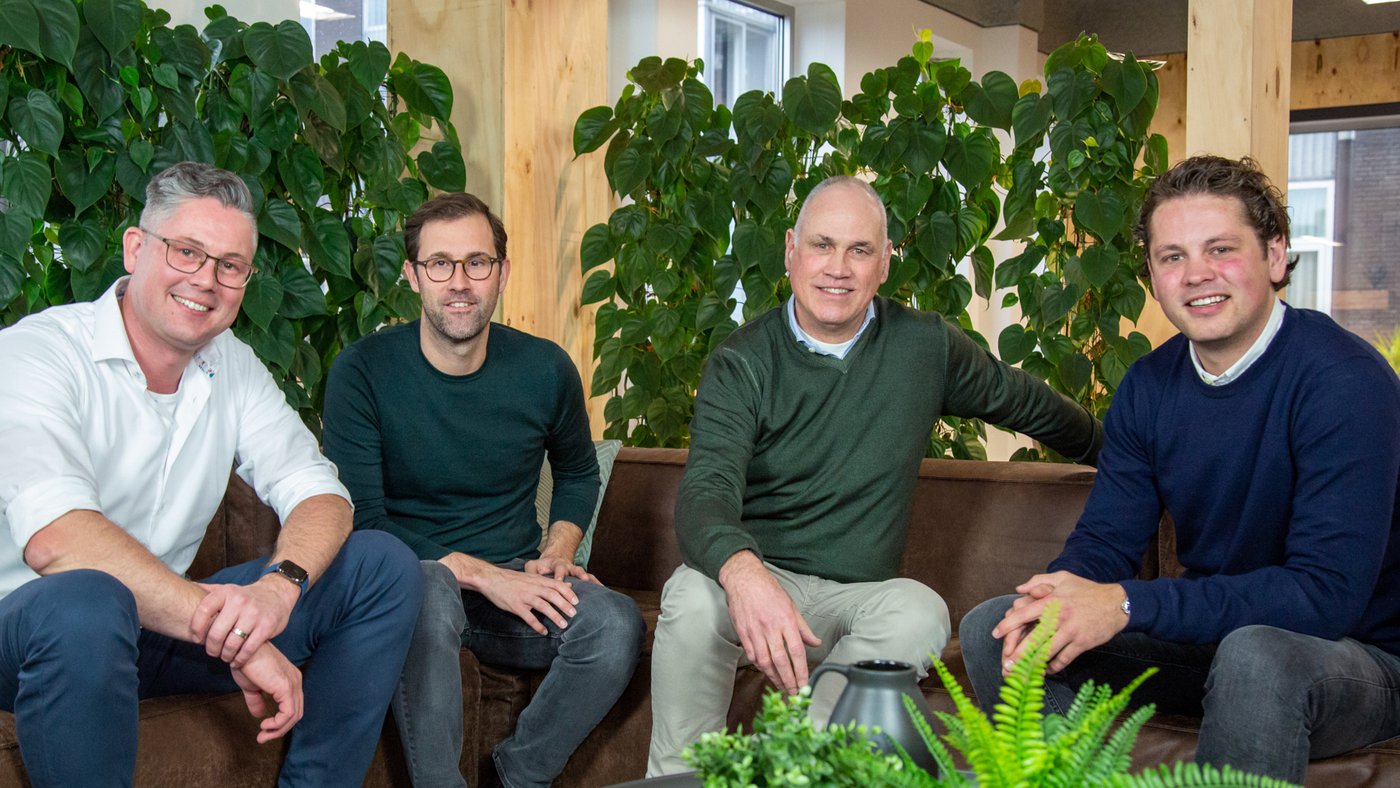 iO versterkt zich met 70 digital marketing experts van Nederlandse intoAction