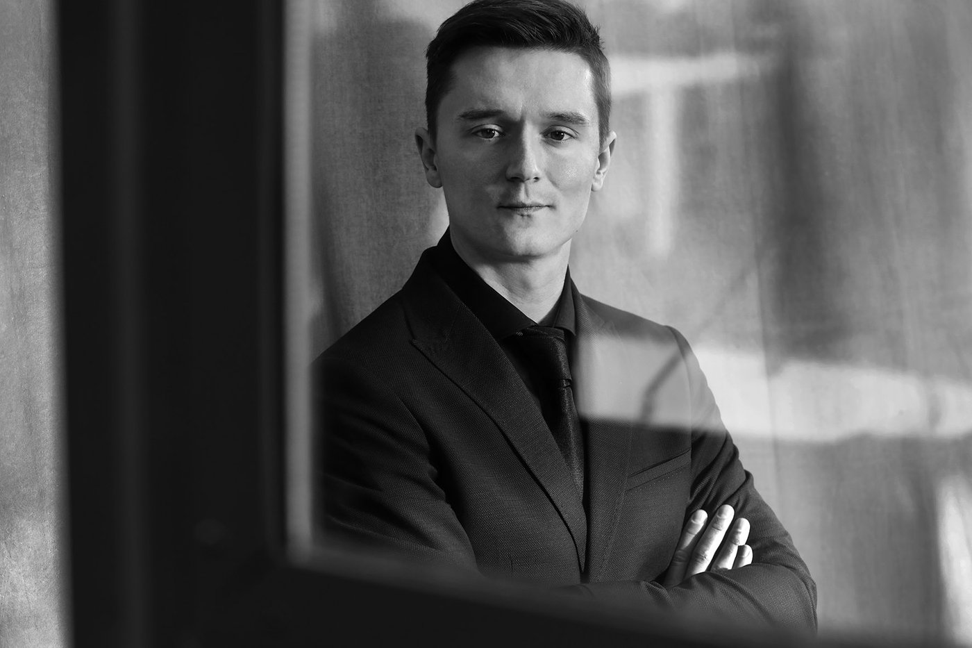 “Je moet je onderscheiden in de online relatie met jouw prospect vóór je een product verkoopt. Niemand trouwt met je omdat je enkel zegt dat je een geweldige minnaar bent, je moet het eerst tonen”