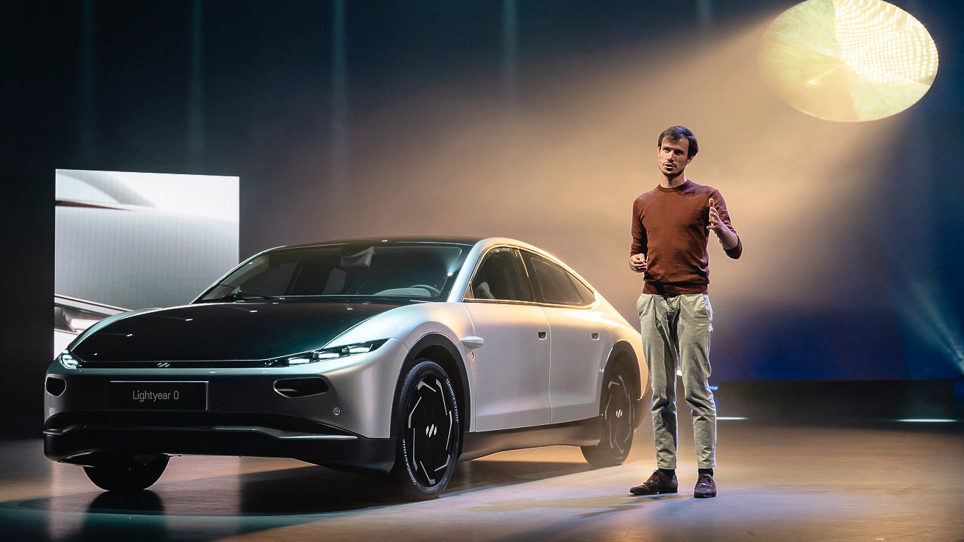 Lightyear onthult definitieve productiemodel van haar zonnecelauto