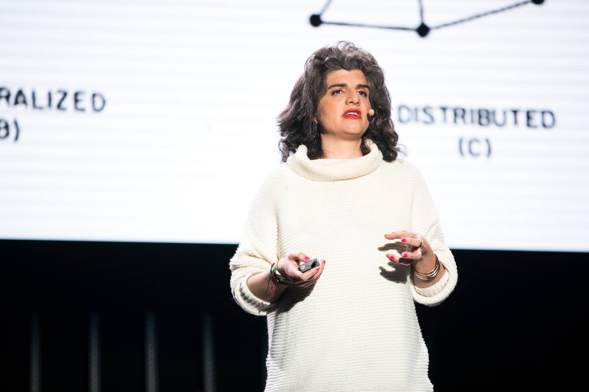 "Eerst waren we bang voor auto’s. Bij blockchain is dat ook zo. Het duurt even voor we tech vertrouwen"