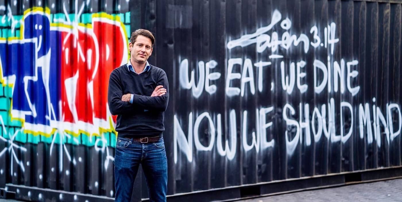 ‘Tinder van de horecasector’ verovert België: “Een groot deel van onze tijd en energie gaat naar het opvoeden van deze traditionele industrie”