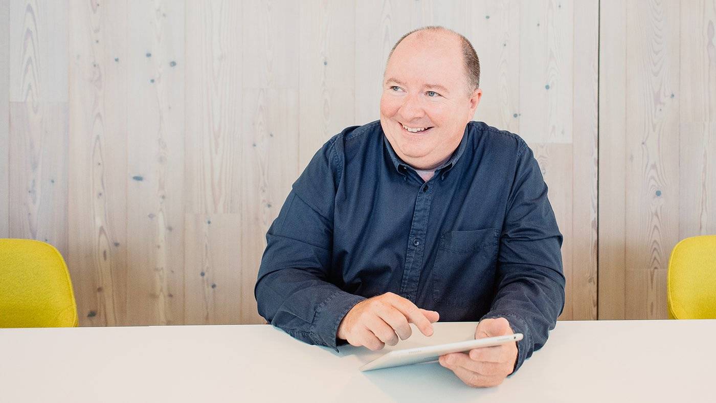 Waarom het geen zin heeft om meteen op alle online marketingkanalen in te zetten: “Je wilt toch ook niet alle vliegtuigen aantrekken als je slechts één goede landingsbaan hebt?”