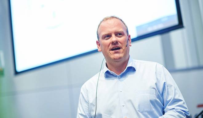 "Al te vaak wentelen we ons in excuses, terwijl ze links en rechts van België wél bakens verzetten"