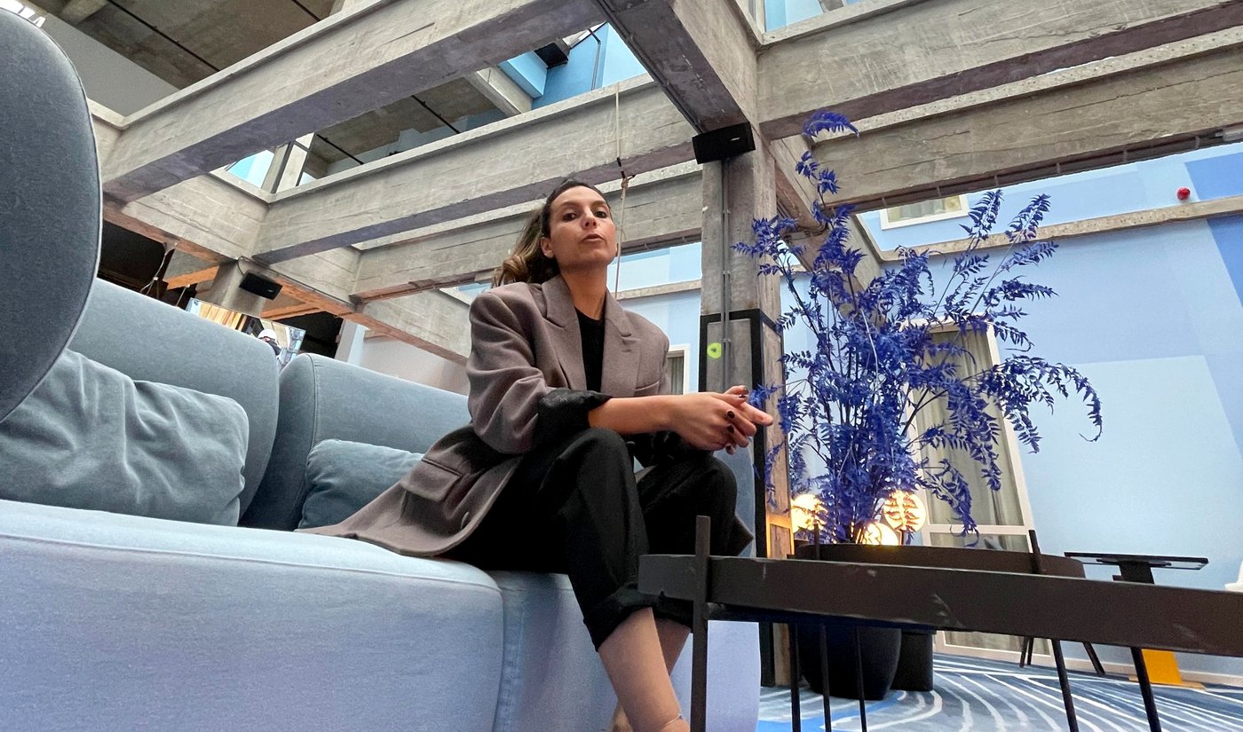 Zaïna De Beer over de noodzaak van creativiteitsbescherming: “Mijn concept is afspiegeling van wie ik zelf ben: juriste voor ondernemers én artieste”